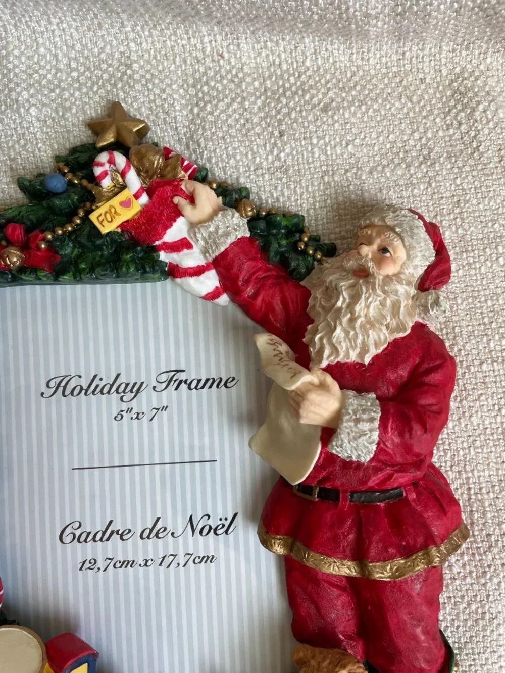 Vintage Ornate 3D Resin Christmas Santa Toys Picture Frame Fits 5x7” Photo NIB